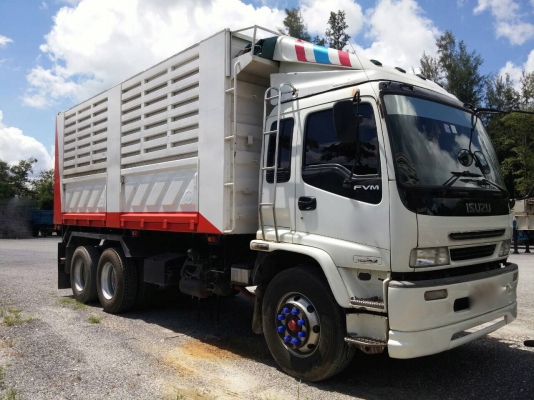 รถอีซุซุ 10 ล้อดั้ม FVM 200 แรงม้า ปี 50. สนใจติดต่อ 081 - 6079515