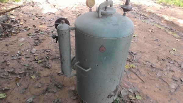 ถังเซื่อมแก็ส + หัว ราคา 5000 บาท ขายด่วน 098 668-3479 094 283-9369 สิทธิ์ คับ 5000 บาท ถังเซื่อมแก็ส + หัว ราคา 5000 บาท ขายด่วน 098 668-3479 094 283-9369 สิทธิ์ คับ 5000 บาท