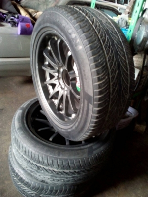 265/50R20  แม๊กพร้อมยาง มี 3 ล้อ tel.081-427-3941