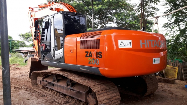 ขายฮิตาชิ ZX200-3 ชั่วโมงงาน 7,100 ชม. เอกสารเล่มทะเบียน ราคา 1,800,000 บาทตอรอง