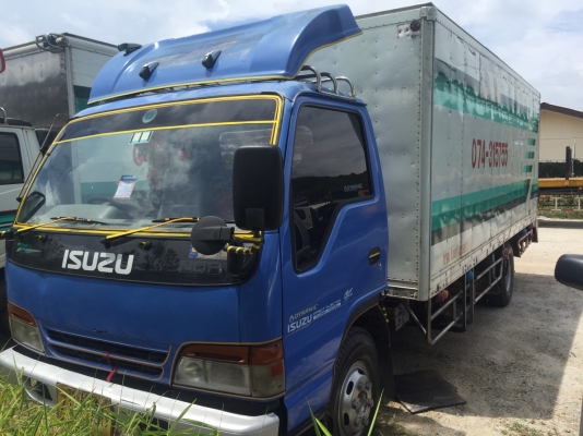 ขาย. อีซรถมNQR 150. แรง. ปี46 กะบะ สะแตนเลด ตู้. ยาว 5.5 เมตร รถสวยพร้อมใช้ ราคา 49