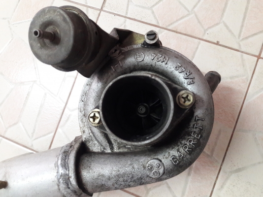 ขอขายเทอร์โบa/r42 พร้อมโข่งหลัง ใบดี ไม่รุน มีโยกนิดหน่อยสภาพดี