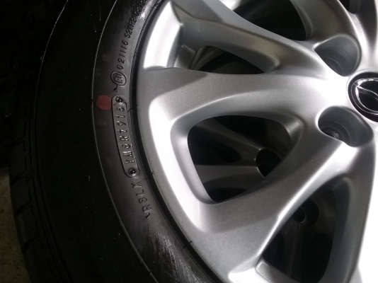 แม็กพร้อมยางป้าแดงมาสด้าสอง 15"ยางสวยดอกเต็มปี2016