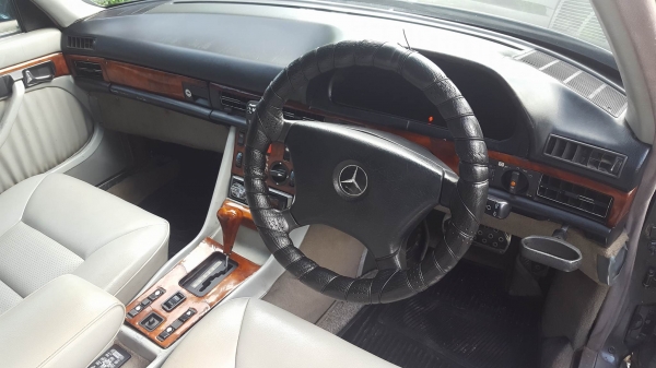 Benz 500 SE VIP ใหญ่ๆนั่งสบาย ราคาแสนกว่าบาท ติดแก้สเรียบร้อยครับ ขับอย่างเดียว