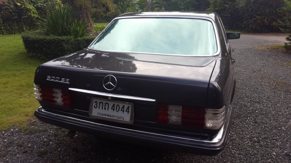 Benz 500 SE VIP ใหญ่ๆนั่งสบาย ราคาแสนกว่าบาท ติดแก้สเรียบร้อยครับ ขับอย่างเดียว