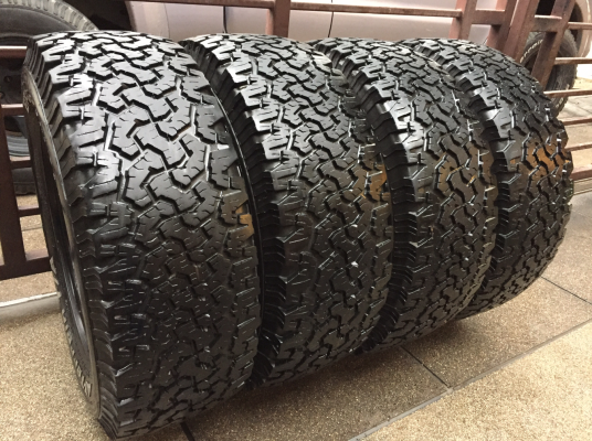 ยาง All BF Goodrich 265 65 17 ปลายปี13 ดอกเต็ม ติดหนวดทุกเส้น ราคาไม่แพง