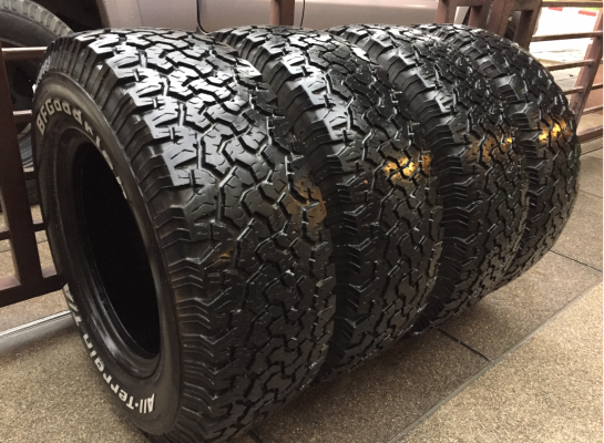 ยาง All BF Goodrich 265 70 16 ปลายปี12 ดอกเต็ม พร้อมใช้งาน ราคาไม่แพง