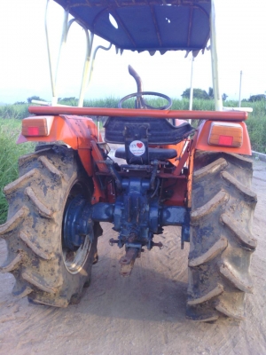 สีนวนจัดให้ Kubota 02DT  26 แรง สภาพสวย แรงดี ใช้ง่าย ทน สภาพพร้อมใช้งาน มีแต่ตัว สนใจติดต่อ 089-9638933