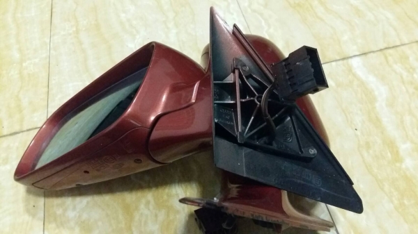 กระจกมองข้างตัดแสง ระบบไฟฟ้าของออดี้แท้ Germany ไม่ทราบรุ่น 1 คู่ สภาพดี