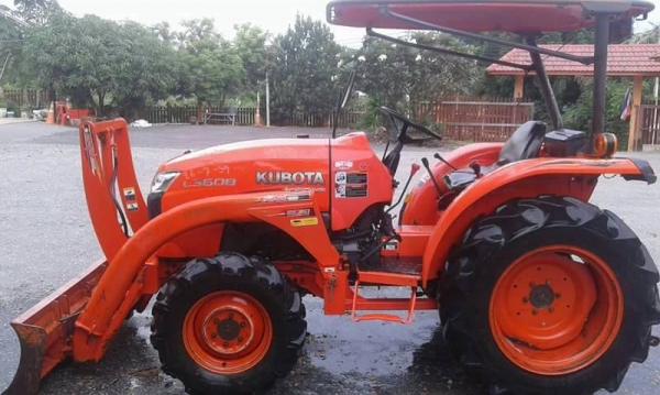 คูโบต้าL3608พร้อมใบมีดผานและโรตารีเล่มทะเบียนพร้อมกันเลยคับ