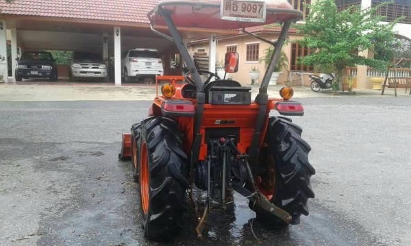 คูโบต้าL3608พร้อมใบมีดผานและโรตารีเล่มทะเบียนพร้อมกันเลยคับ