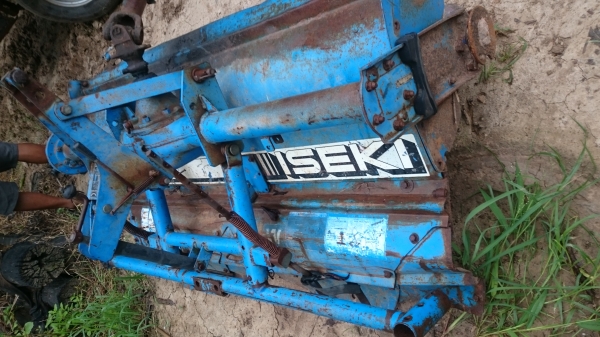 ขายโรตารี่ 1.55 เมตร ใส่กับรถ 28-36 แรง พร้อมยอย ใบตามรูป พร้อมใช้งาน