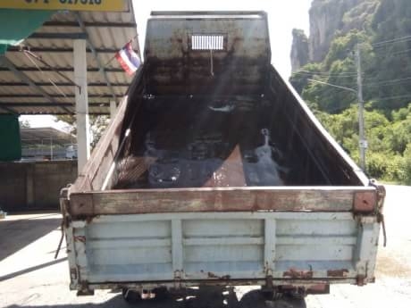 6ล้อดั้ม  120  แรงม้า  ปี40  รถห้างแท้  พร้อมใช้งาน  เล่มติดมือ..