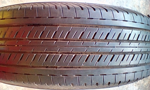 ล้ออ่ะไหล่ 15-6รู อีซูซุ ยาง215/70/15ปี15 วง 1200บ,