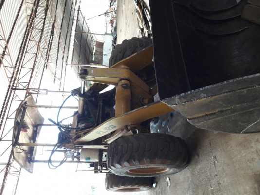 รถตักขายด่วย