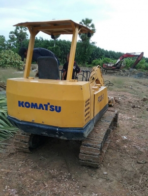 ขายรถแบคโฮ KOMATSU PC30-3 ราคา 170000 ขายรถแบคโฮ KOMATSU PC30-3 ราคา 170000