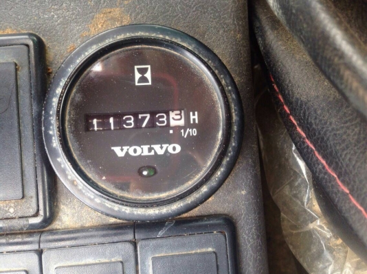 ขายรถแบคโฮ VOLVO EC210B เอกสารเล่มทะเบียน ราคา 1250000