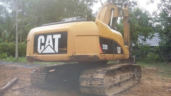 ขายรถแบคโฮ CAT 320 D ไมล์ 12000 ชม.เอกสารเล่มทะเบียน ราคา 1500000