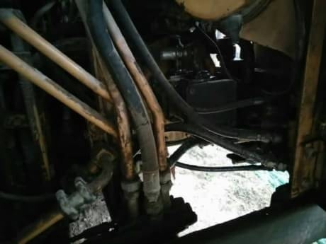 KOMATSU PC 80-2 KOMATSU PC 80-2