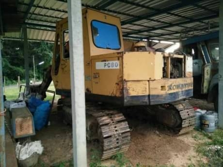 KOMATSU PC 80-2 KOMATSU PC 80-2