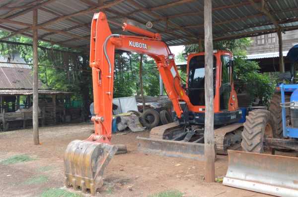 ขายดาวน์หรือตัดสดรถแบคโฮ kobota kx161-3 โทร.081-266-9321