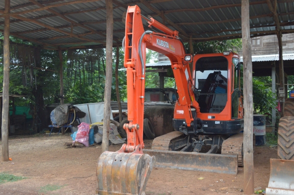 ขายดาวน์หรือตัดสดรถแบคโฮ kobota kx161-3 โทร.081-266-9321