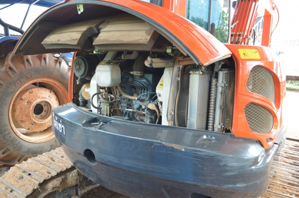 ขายดาวน์หรือตัดสดรถแบคโฮ kobota kx161-3 โทร.081-266-9321