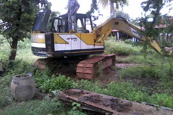 ขาย Kobelco sk100m3+เทเลอร์หัวยาว2เพลาสภาพสวยพร้อมใช้ ต่อคุณอ๊อฟพิจิตร086-737-9991