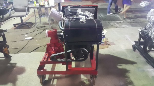 เครื่องสูบนํ้าขนาดใหญ่เครื่องยนต์อีซูสุ 2200