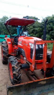 ขายรถไถ KUBOTA 47แรง รถปี 54 ใช้งานได้ 2400 ชม.