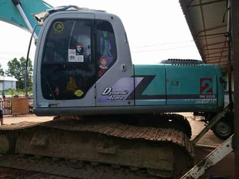 ขาย โกเบโก้ SK200-6 หลุดจองครับยังขายอยู่ครับ ขาย โกเบโก้ SK200-6 หลุดจองครับยังขายอยู่ครับ