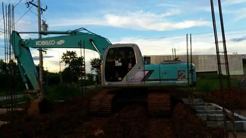 ขาย โกเบโก้ SK200-6 หลุดจองครับยังขายอยู่ครับ ขาย โกเบโก้ SK200-6 หลุดจองครับยังขายอยู่ครับ