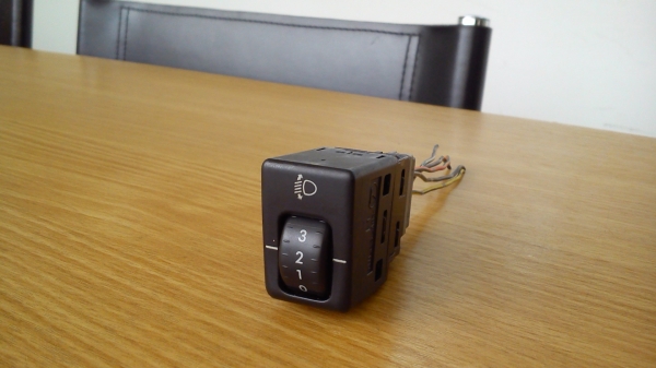 สวิตช์ปรับระดับไฟ SUBARU