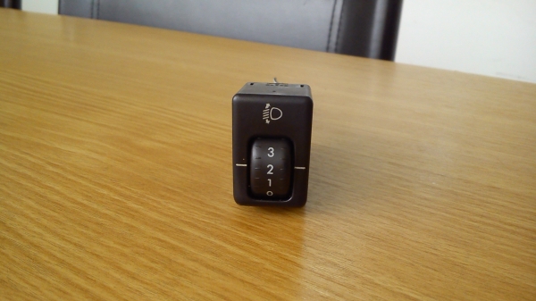 สวิตช์ปรับระดับไฟ SUBARU