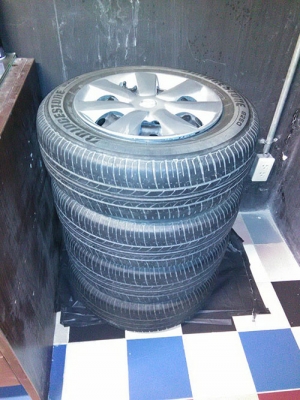 ขายล้อ Almera