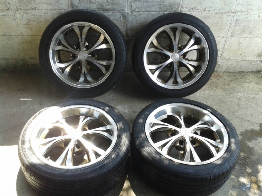 ขอบ17นิ้ว6รู พร้อมยาง ชุดนี้ ราคา 7300 บาท