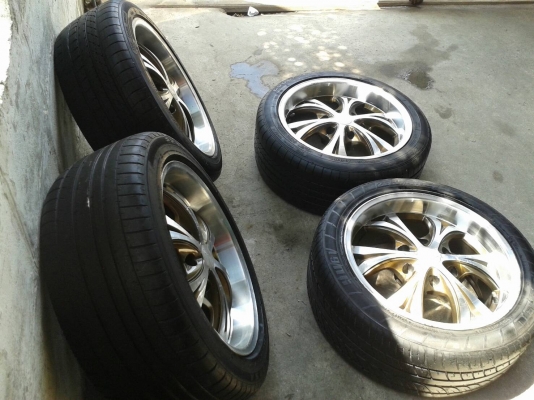 ขอบ17นิ้ว6รู พร้อมยาง ชุดนี้ ราคา 7300 บาท ขอบ17นิ้ว6รู พร้อมยาง ชุดนี้ ราคา 7300 บาท