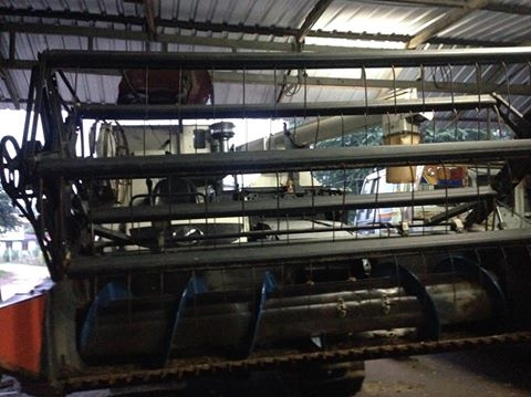 ขายรถเกี่ยวข้าวคูโบต้า DC95GMแทรคช่วงล่างใหม่ เช็คพร้อมลงงาน พื้นตู้ คอลำเลียงสแตนเลสพร้อมลงลุยงานเอกสารทะเบียนครบ