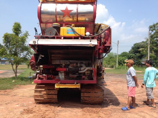 ขายรถเกี่ยวข้าวไอ้หนุ่มไวไฟปี53 เกษตรพัฒนาเครื่องHINOJO8C 260เทอร์โบว์ช่วงล่าง12ปั๊ม23