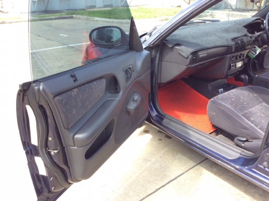 ขายรถ ไคสเลอร์ นีออน ตัวท็อป ปี98 เครื่อง 2.0 ออโต้ แก๊สLPGหัวฉีดถังโดนัท ใช้2ระบบ ไฟฟ้าทั้งคัน airbag/abs ภายในสวยสะอาดมาก แอร์หนาววิทยุCDใหม่ ตัวถังเดิมๆไม่มีชนสียังเงาสดมีริ้วรอย แม็ก15"ยางดีดอกเต็ม รถขับดีมากใช้งานได้เลยครับ