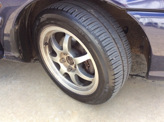 ขายรถ ไคสเลอร์ นีออน ตัวท็อป ปี98 เครื่อง 2.0 ออโต้ แก๊สLPGหัวฉีดถังโดนัท ใช้2ระบบ ไฟฟ้าทั้งคัน airbag/abs ภายในสวยสะอาดมาก แอร์หนาววิทยุCDใหม่ ตัวถังเดิมๆไม่มีชนสียังเงาสดมีริ้วรอย แม็ก15"ยางดีดอกเต็ม รถขับดีมากใช้งานได้เลยครับ