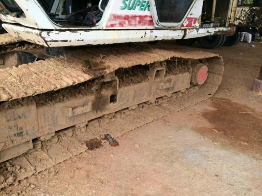 ขายรถขุดแบ็คโค 200 SUMITOMO2800 สภาพทำงานปกติ ช่วงล่างดี เครื่องดี