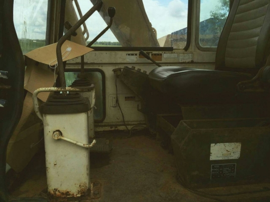 ขายด่วนโคมัสสุPC120-3 รถสวยพร้อมใช้แอร์พร้อมรถใช้อยู่บางน้ำเปรี้ยว