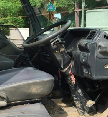 หกล้อ อีซูชุ NQR175ยูโร2ปี52ดั้มสามมิต5คิว ติดเครน 3ตัน 3ปอก 2ชัก กะบะดั้มยาว3.80ม สภาพดีเดิมๆสวยพร้อมใช้ ทะเบียนพร้อมโอน