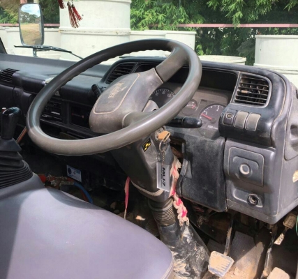 หกล้อ อีซูชุ NQR175ยูโร2ปี52ดั้มสามมิต5คิว ติดเครน 3ตัน 3ปอก 2ชัก กะบะดั้มยาว3.80ม สภาพดีเดิมๆสวยพร้อมใช้ ทะเบียนพร้อมโอน