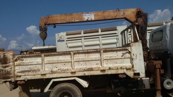 หกล้อ อีซูชุ NQR175ยูโร2ปี52ดั้มสามมิต5คิว ติดเครน 3ตัน 3ปอก 2ชัก กะบะดั้มยาว3.80ม สภาพดีเดิมๆสวยพร้อมใช้ ทะเบียนพร้อมโอน