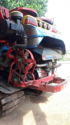 ขายรถเกี่ยวศักดิ์พัฒนา เครื่องHINOJO8Cเทอร์โบว์KM ช่วงล่าง12ปั๊ม23พร้อมทำงาน