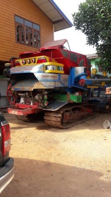 ขายรถเกี่ยวศักดิ์พัฒนา เครื่องHINOJO8Cเทอร์โบว์KM ช่วงล่าง12ปั๊ม23พร้อมทำงาน