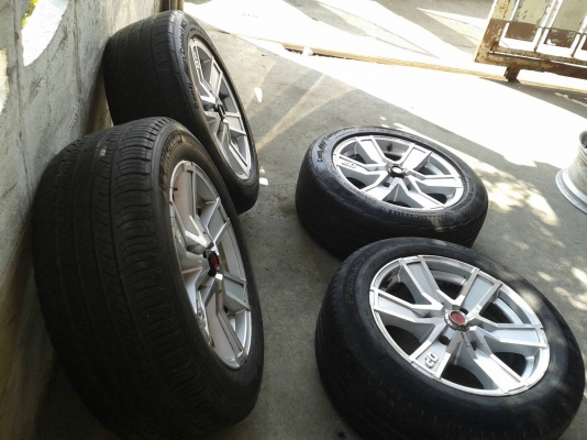 ขอบ17นิ้ว6รู พร้อมยาง ชุดนี้ ราคา 7900 บาท