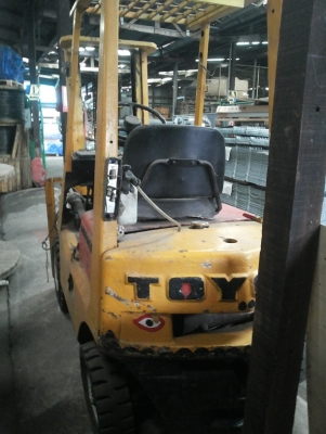 ขาย รถโฟล์คลิฟท์ โตโยต้า 1 ตันราคาถูกมากๆ